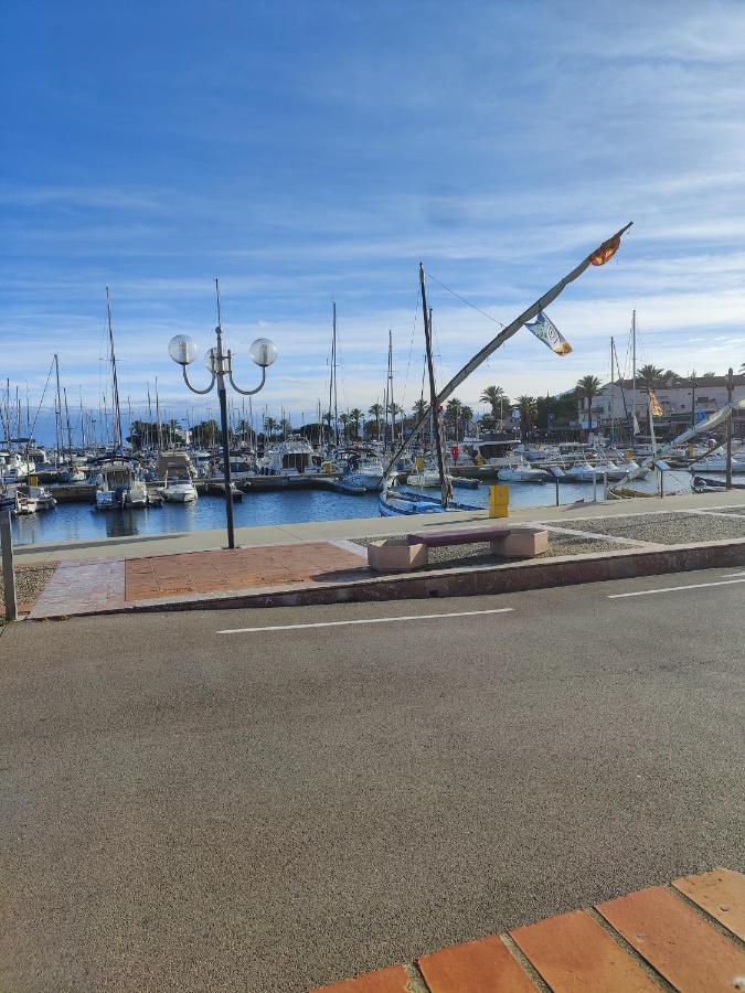 Studio Climatise 50 M.Du Port Saint-Cyprien  Luaran gambar